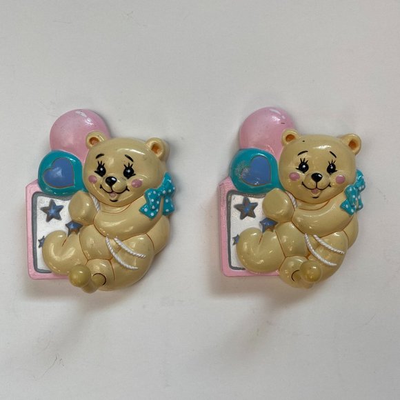 Vintage Teddy Bear w Balloons Plastic Hooks, Newborn Baby Nursery, Kids Bedroom - Picture 1 of 8